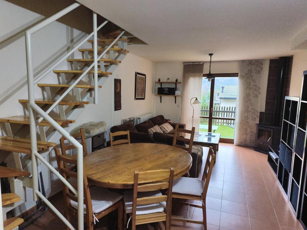 Appartement Duplex Con Jardin En Pirineos, Totalmente Equipado à Villanúa Extérieur photo